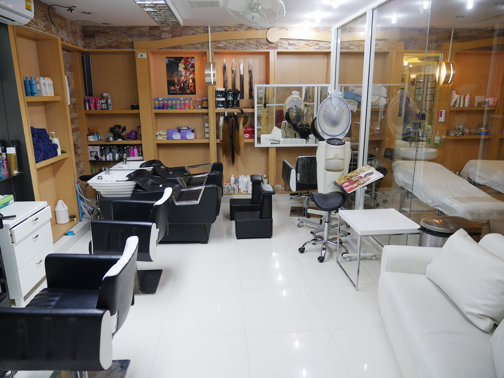 BEAUTY-SALON-AT-VAYO-MASSAGE