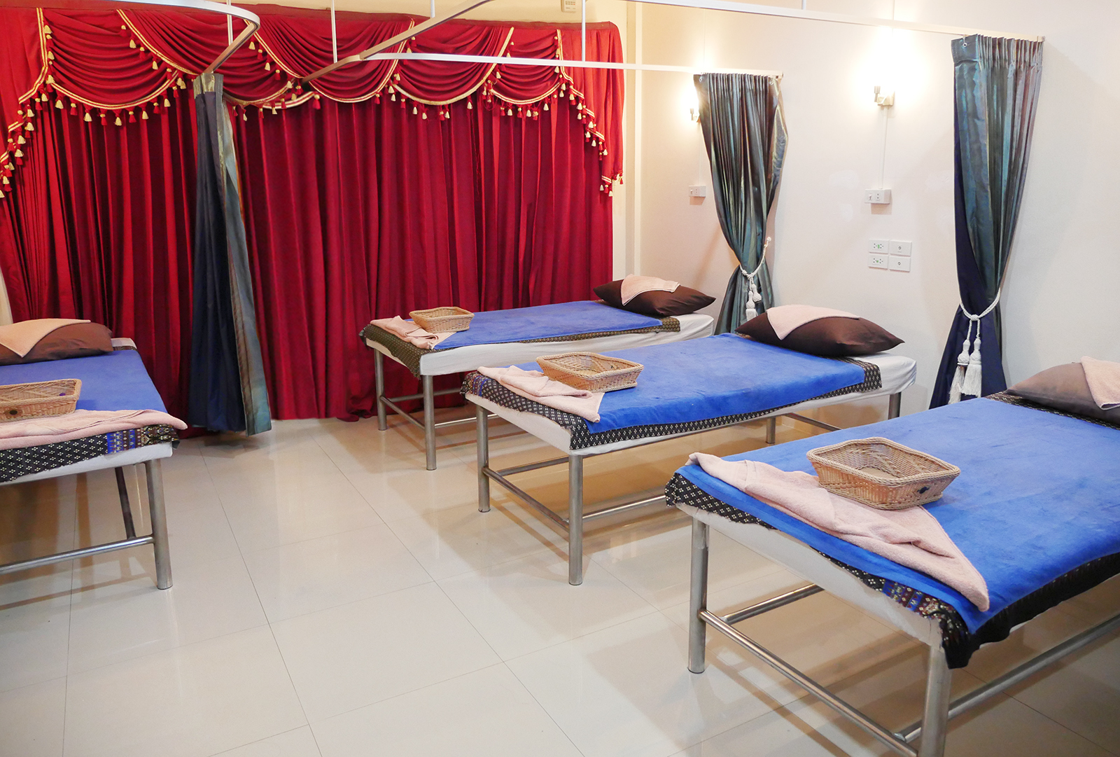 VAYO-MASSAGE-BEDS